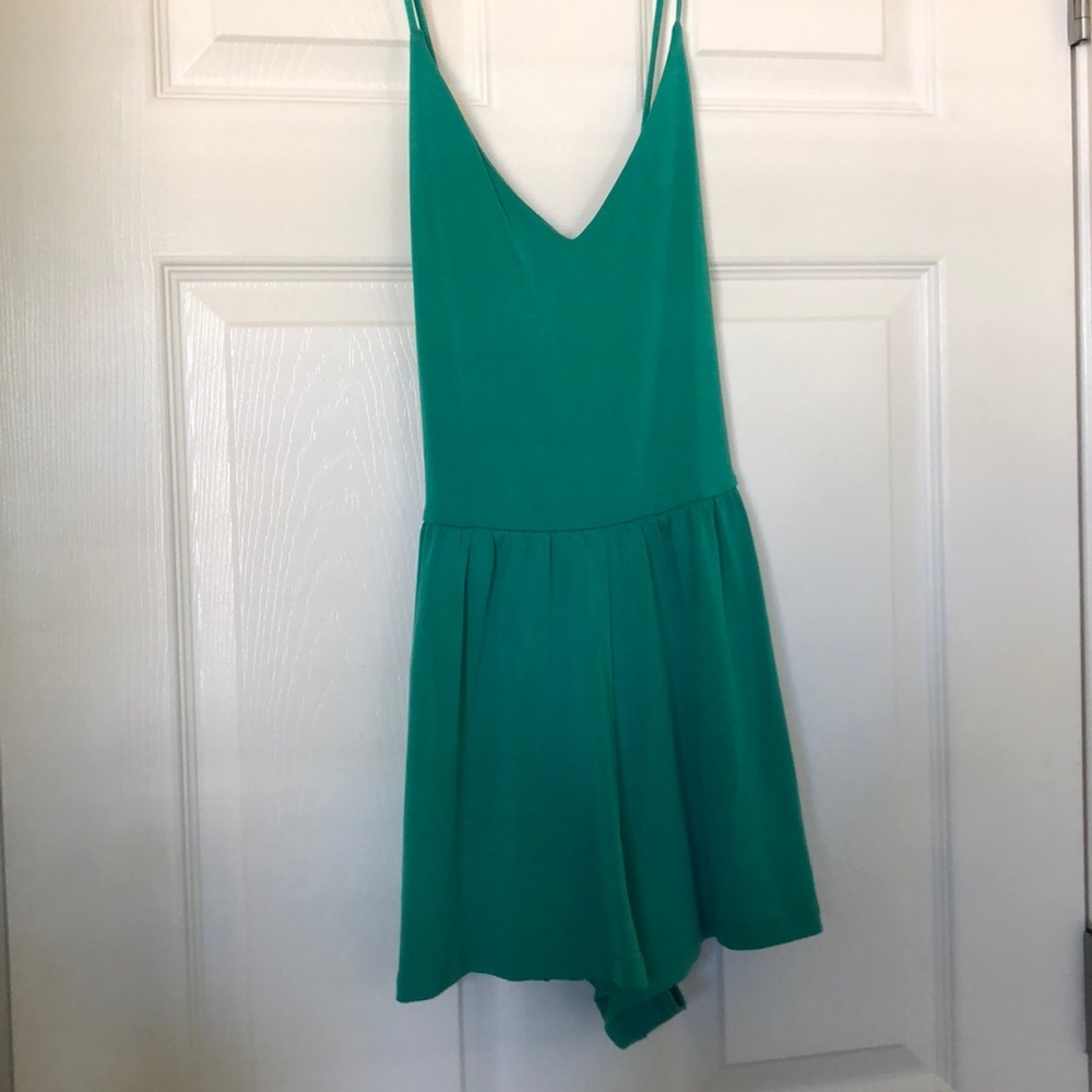 F21 romper - Picture 2 of 8